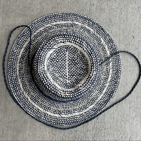 J. Crew paper straw hat OS - Picture 4 of 7